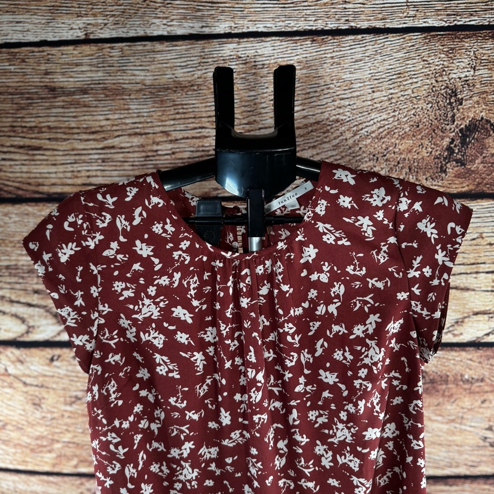 Women's Rust Floral Print Top Size Small - Picture 4 of 14